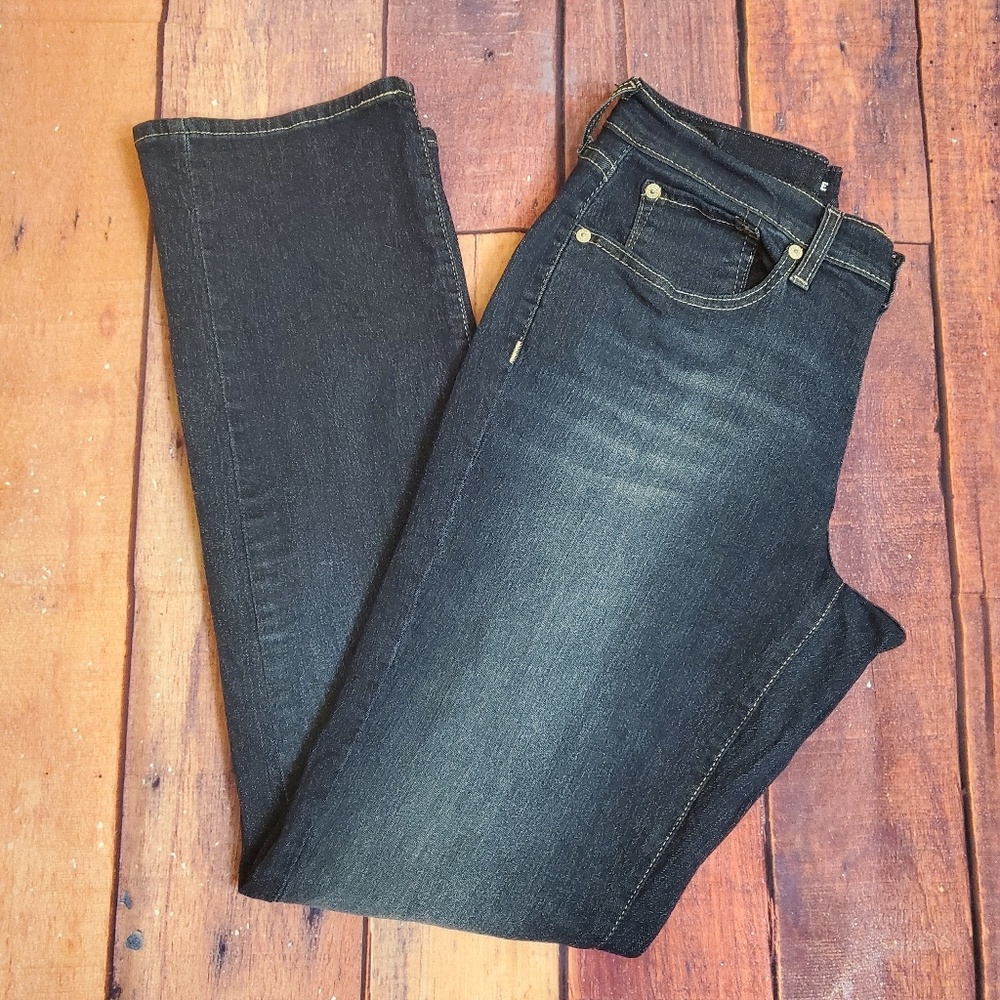 Levi's Signature Curvy Jeans